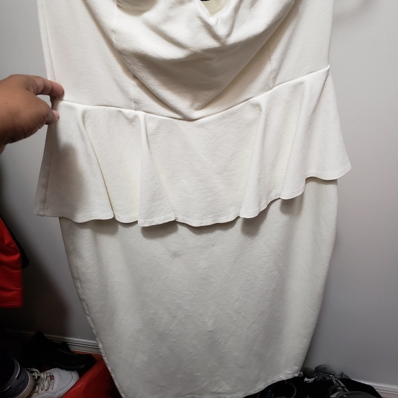 Plus size strapless peplum dress - Picture 1 of 3